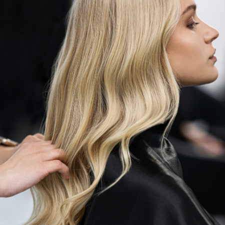 Jak pečovat o zesvětlené vlasy